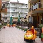 Sirena 2* بريمورسكو